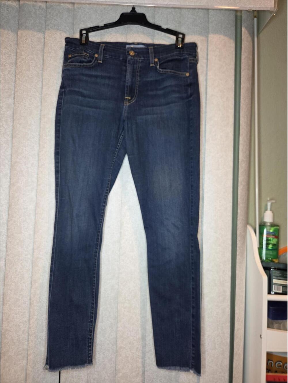 7 For All Mankind Dark Wash the ankle Skinny Jeans Size 28 - Picture 2 of 8